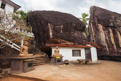 Aluvihara Rock Cave Temple